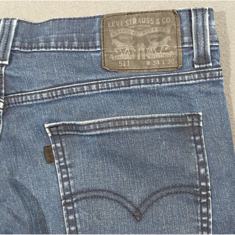 Levi's Jeans Men's 34x30 Fits 32x28 Blue 511 Slim Fit Tapered Leg